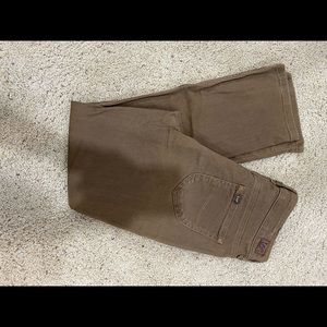 Lee Secretly Shapes size 10